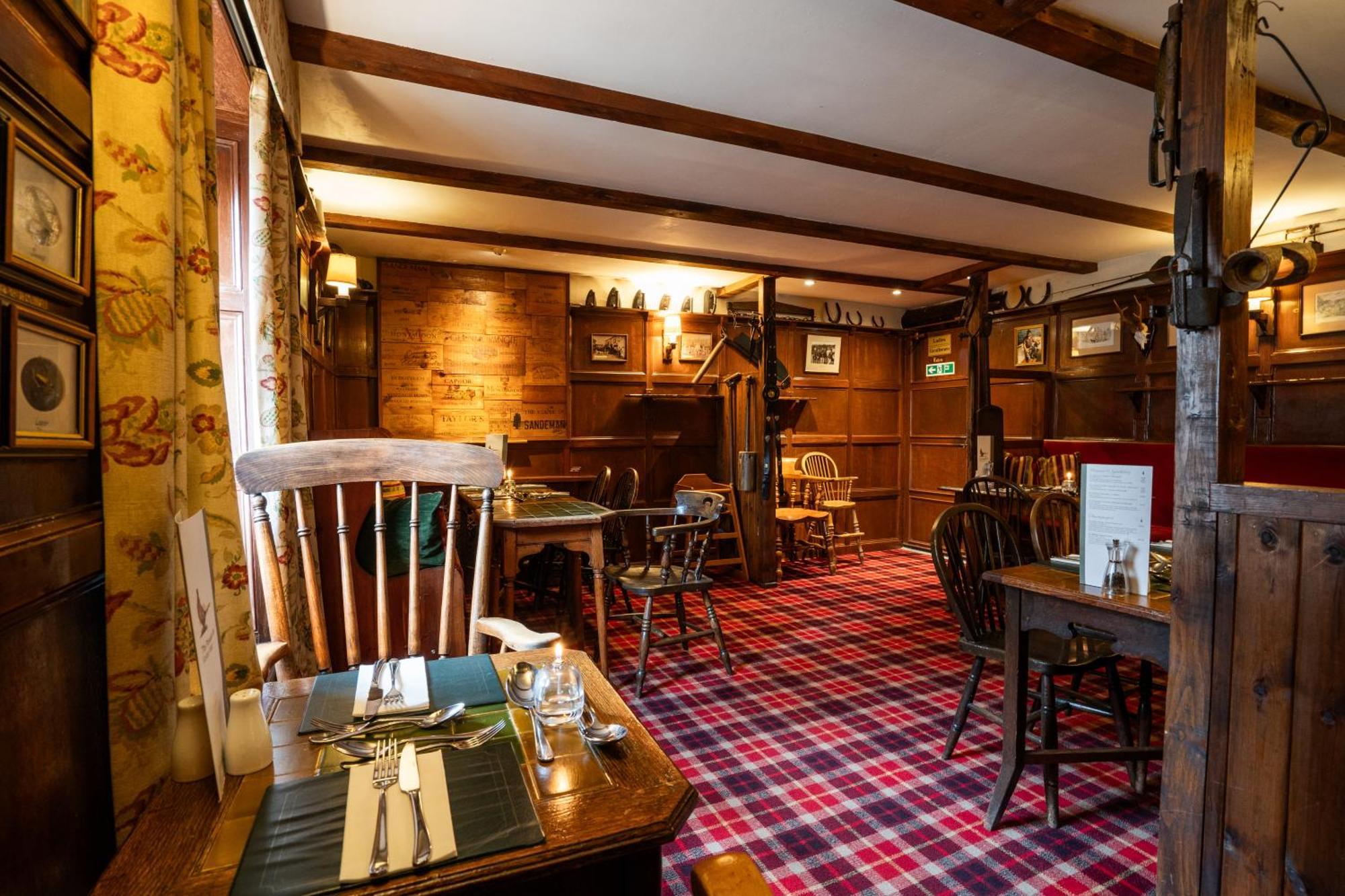 The Pheasant Inn Falstone Exterior foto